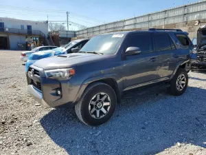 Toyota 4Runner 4.0L 6 2021