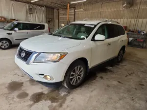 Nissan Pathfinder 3.5L 6 2015
