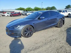 Tesla Model S 2023