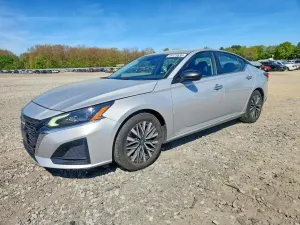 Nissan Altima 2.5L 4 2024