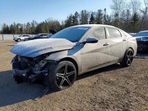 Hyundai Elantra 2.0L 4 2023