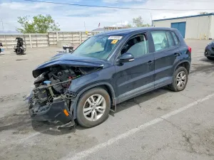 Volkswagen Tiguan 2.0L 4 2014