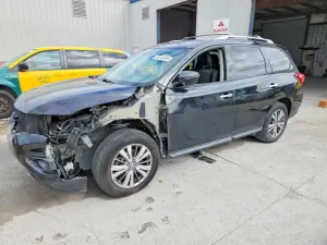 Nissan Pathfinder 3.5L 6 2019
