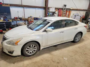 Nissan Altima 2.5L 4 2015