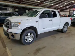 Toyota Tundra 5.7L 8 2012