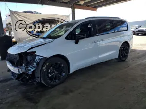 Chrysler Pacifica 3.6L 6 2025