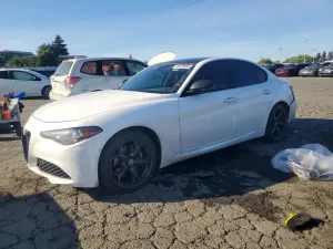 Alfa Romeo Giulia 2.0L 4 2019