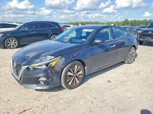 Nissan Altima 2.5L 4 2019