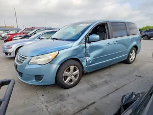 Volkswagen Routan 3.8L 6 2010