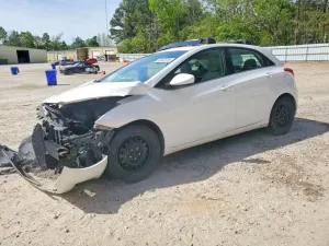 Hyundai Elantra 1.8L 4 2013