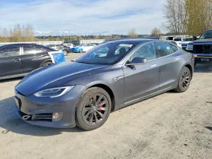 Tesla Model S 2018