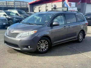 Toyota Sienna 3.5L 6 2018