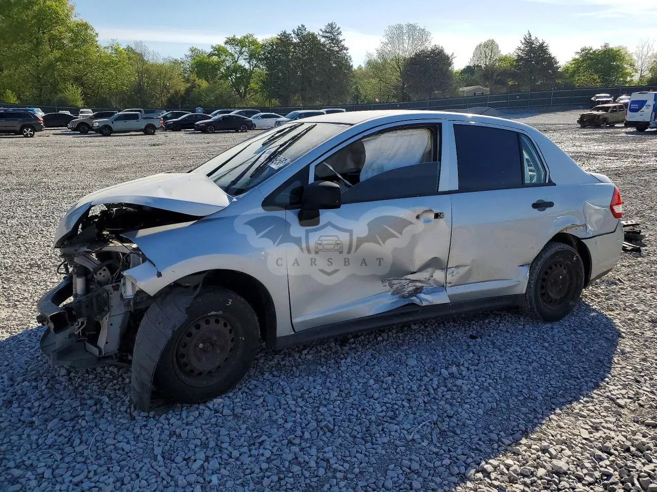 Nissan Versa 1.6L 4 2010