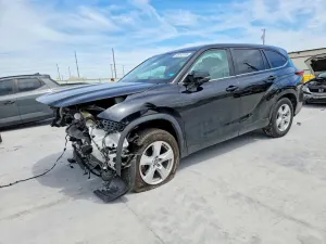 Toyota Highlander 2.4L 4 2023