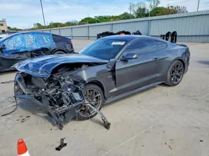 Ford Mustang 2.3L 4 2020