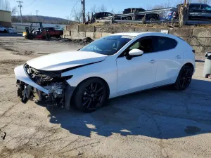 Mazda 3 2.5L 4 2022