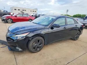 Hyundai Elantra 2.0L 4 2021