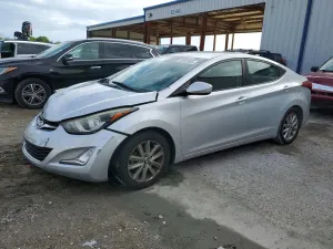 Hyundai Elantra 1.8L 4 2015