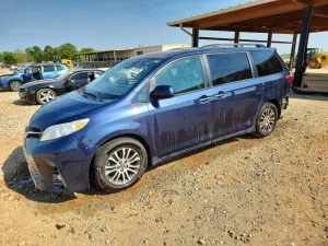 Toyota Sienna 3.5L 6 2020