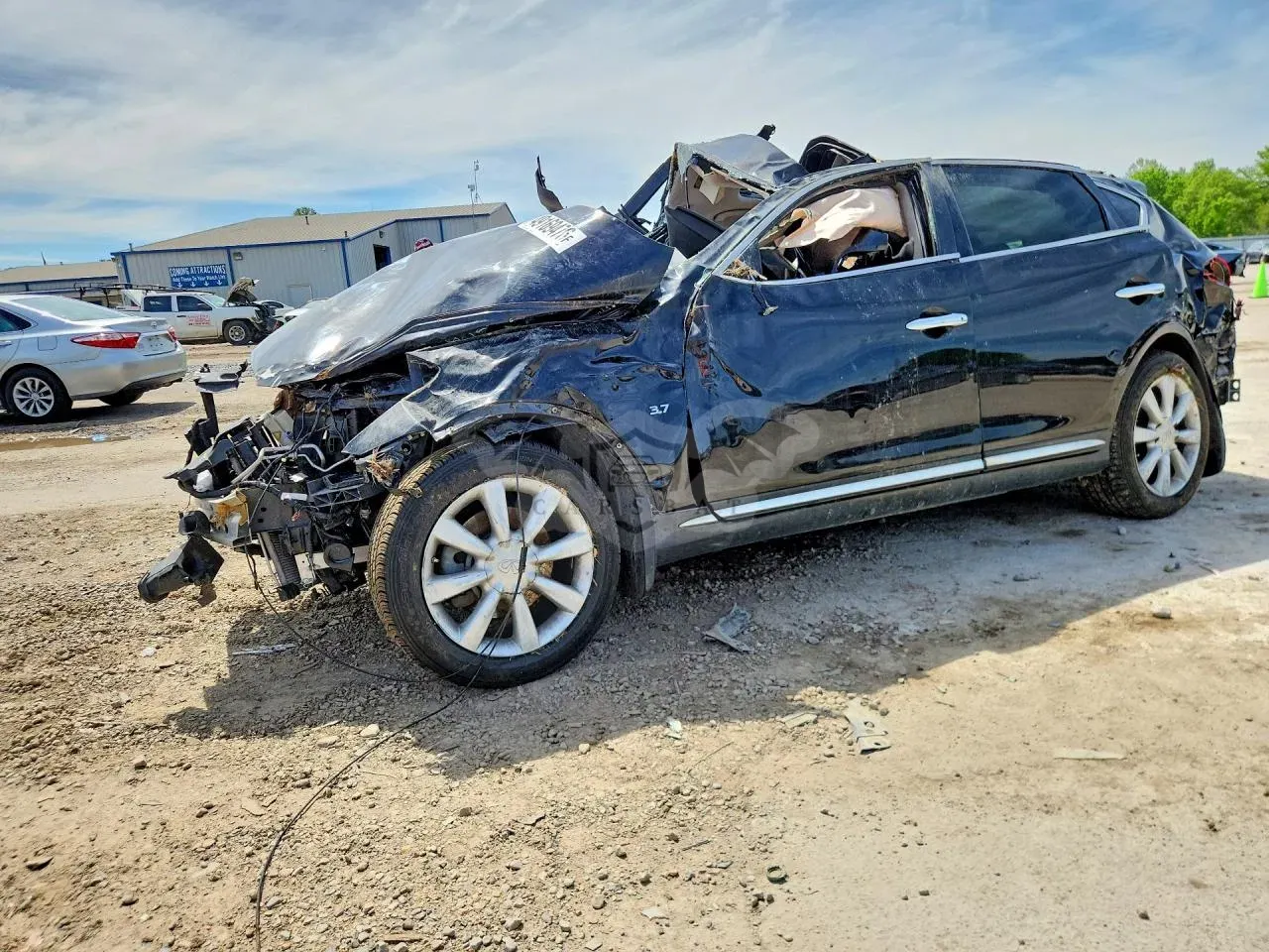 Infiniti QX50 3.7L 6 2017