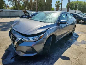 Nissan Sentra 2.0L 4 2023