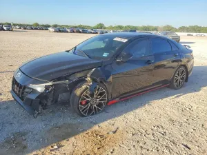Hyundai Elantra 2.0L 4 2022