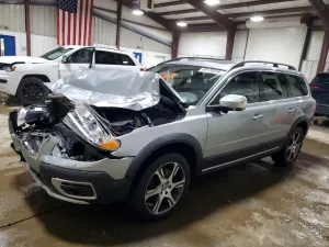 Volvo XC70 3.0L 6 2013