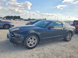 Ford Mustang 3.7L 6 2011
