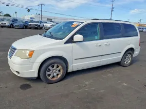 Chrysler Town & Country 3.8L 6 2010