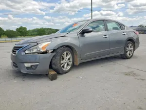 Nissan Altima 2.5L 4 2015