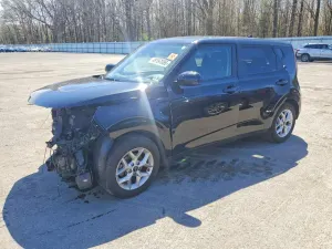 Kia Soul 2.0L 4 2024