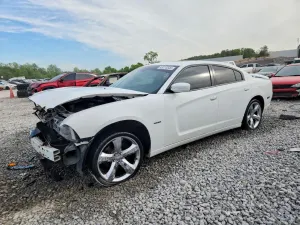 Dodge Charger 5.7L 8 2012
