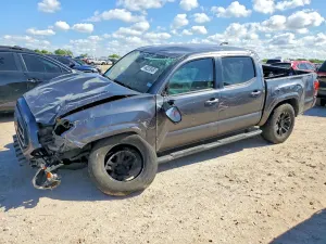 Toyota Tacoma 2.7L 4 2021