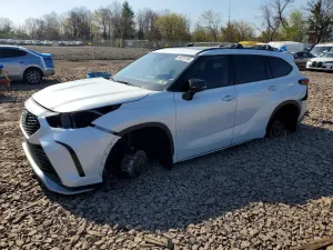 Toyota Highlander 3.5L 6 2022