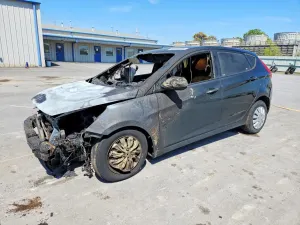 Hyundai Accent 1.6L 4 2012