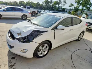 Hyundai Elantra 1.8L 4 2013