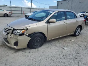 Toyota Corolla 1.8L 4 2013