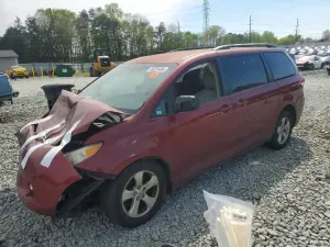 Toyota Sienna 3.5L 6 2011