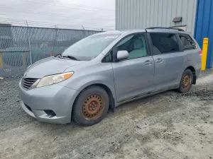 Toyota Sienna 3.5L 6 2011