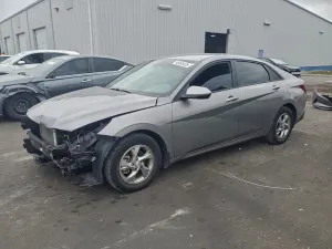 Hyundai Elantra 2.0L 4 2023