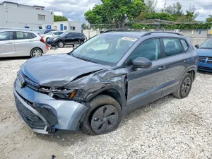 Volkswagen Taos 1.5L 4 2025