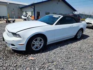 Ford Mustang 3.7L 6 2014