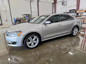 Volkswagen Passat 2.0L 4 2013