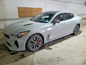 Kia Stinger 3.3L 6 2019