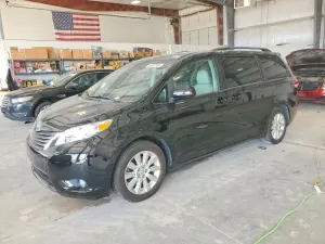Toyota Sienna 3.5L 6 2014