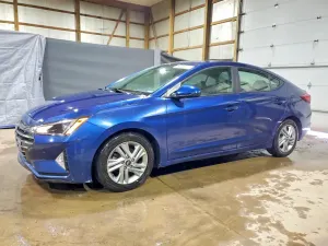Hyundai Elantra 2.0L 4 2020