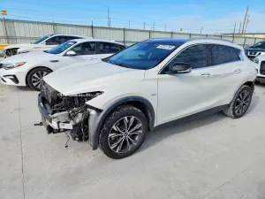 Infiniti QX30 2.0L 4 2018