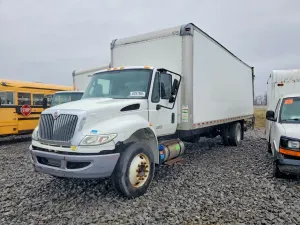 International DuraStar / 4000 6.7L 6 2017
