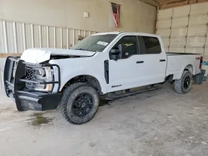 Ford F-250 6.7L 8 2023