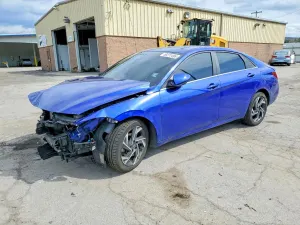 Hyundai Elantra 2.0L 4 2024
